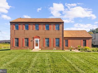 735 E Township Line Rd, Blue Bell, PA 19422