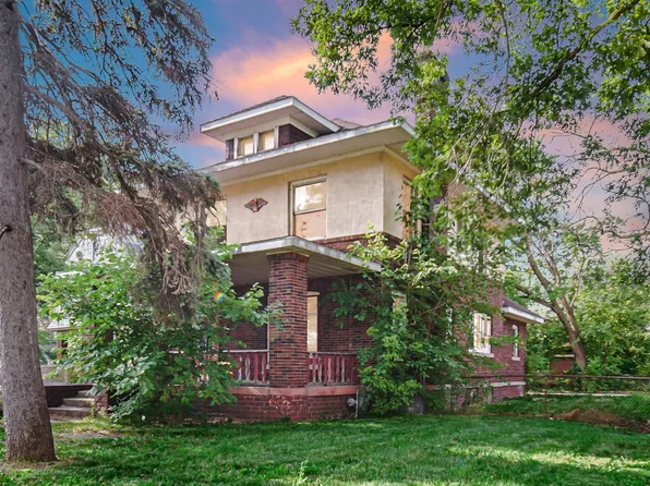 2014 Lincolnway West Way, South Bend, IN 46628