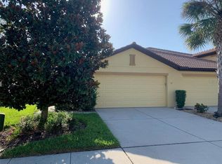 5409 Sunset Falls Dr, Apollo Beach, FL 33572