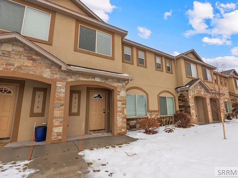 1st image of 565 Pioneer Rd #215