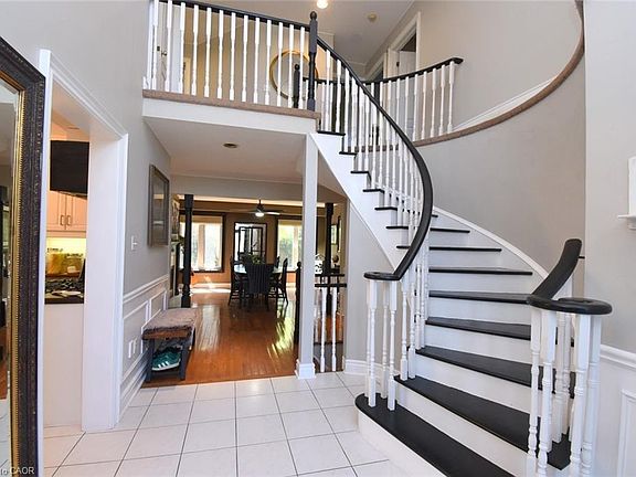 3rd image of 26 Banbury Dr