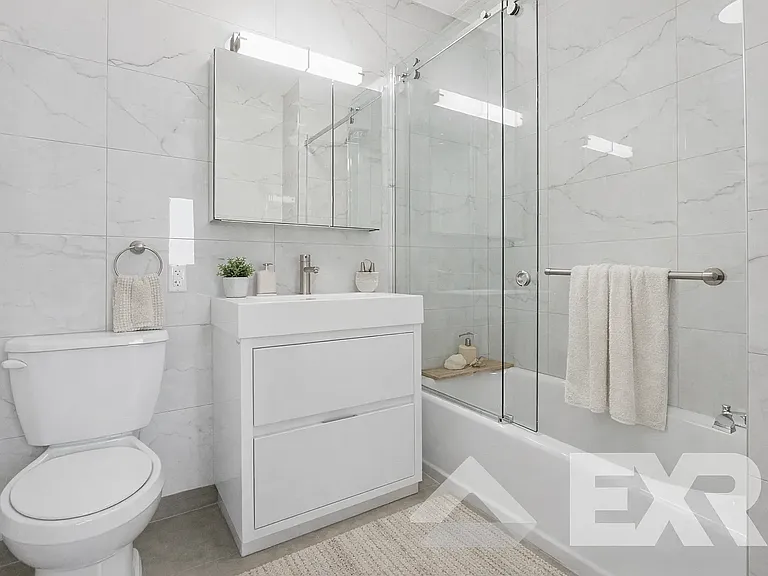 48 Somers St #503 — Photo 3