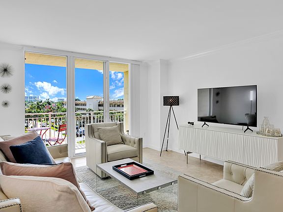 5th image of 99 SE Mizner Blvd APT 401