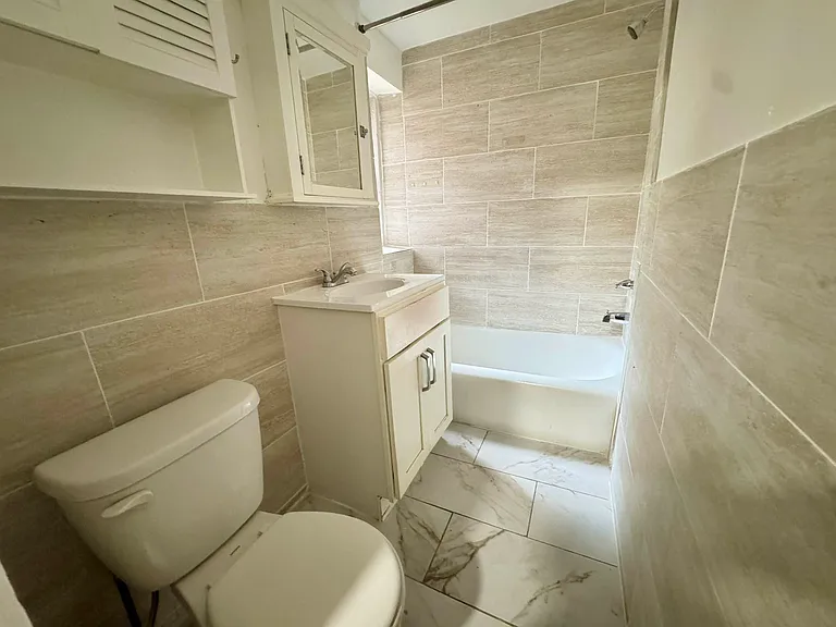 140-70 Ash Ave #108B — Photo 3