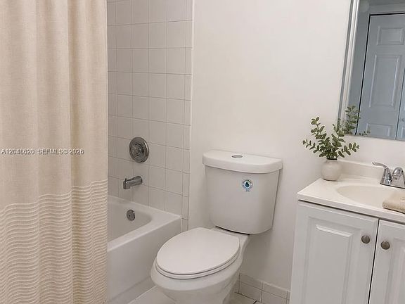 5th image of 600 NW 32nd Pl APT 312
