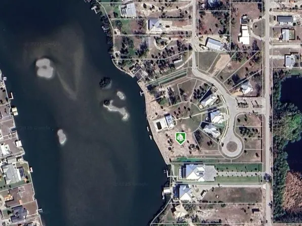 6811 Portside Ln #6, Englewood, FL 34223