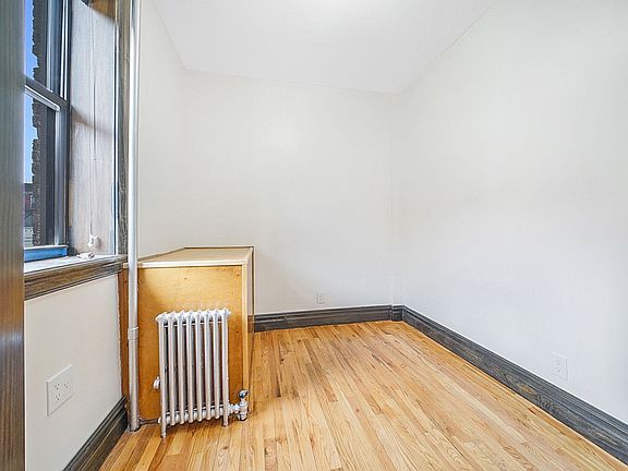 3rd image of 93 15th St APT 1F