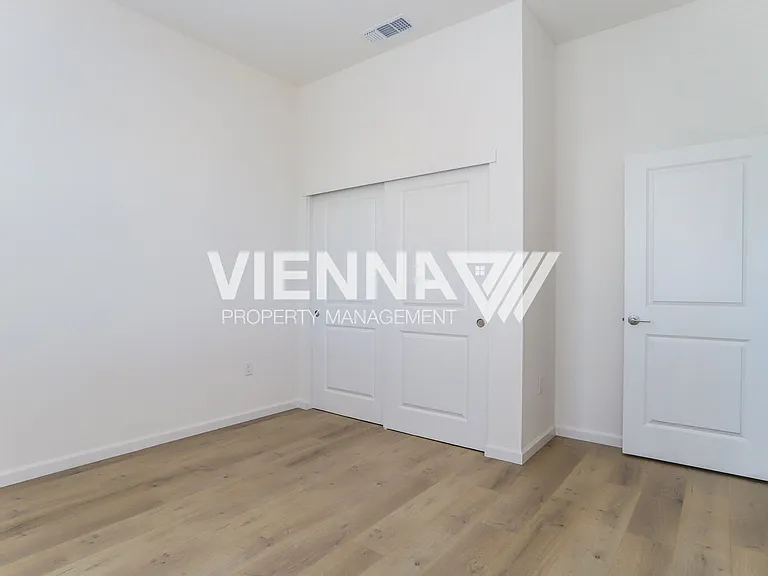 8082 Quiet Knolls Dr — Photo 15
