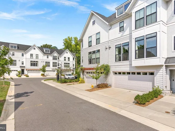 2653 McComas Ave, Kensington, MD 20895