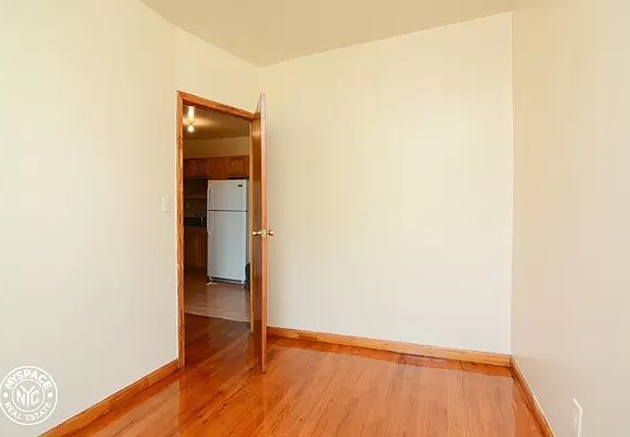 5th image of 466 Franklin Ave APT 4