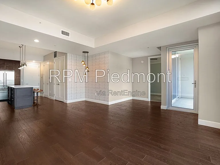 1820 Peachtree Rd #911 — Photo 16