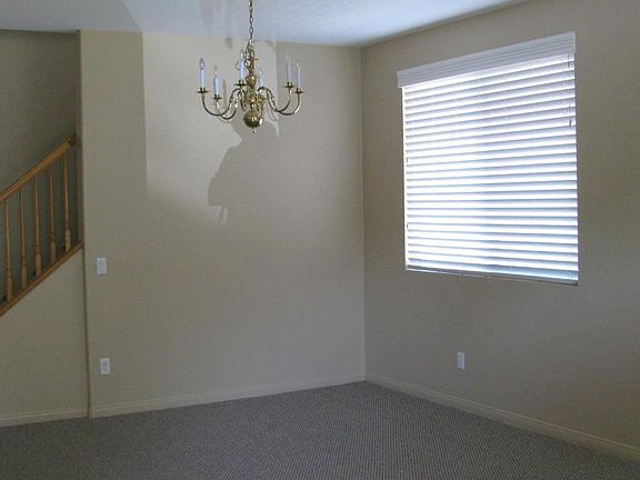2nd image of 792 Samantha Cir