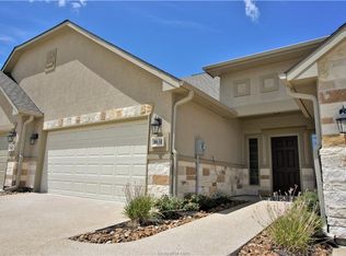 1631 Buena Vis, College Station, TX 77845