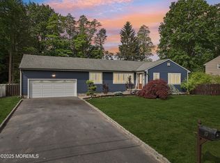 93 Connolly Dr, East Brunswick, NJ 08816