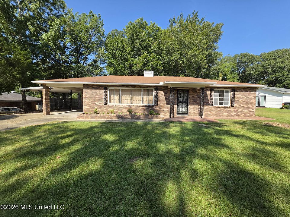 1st image of 215 Buena Vista Dr