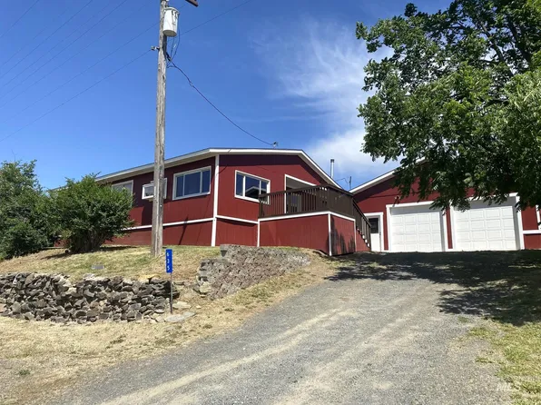 635 Onaway Rd, Potlatch, ID 83855
