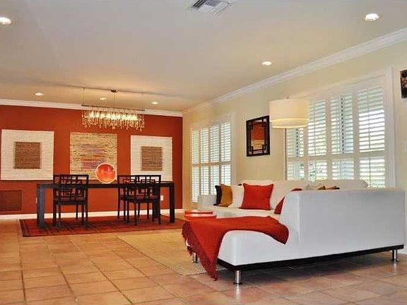 5th image of 1550 Coruna Ave