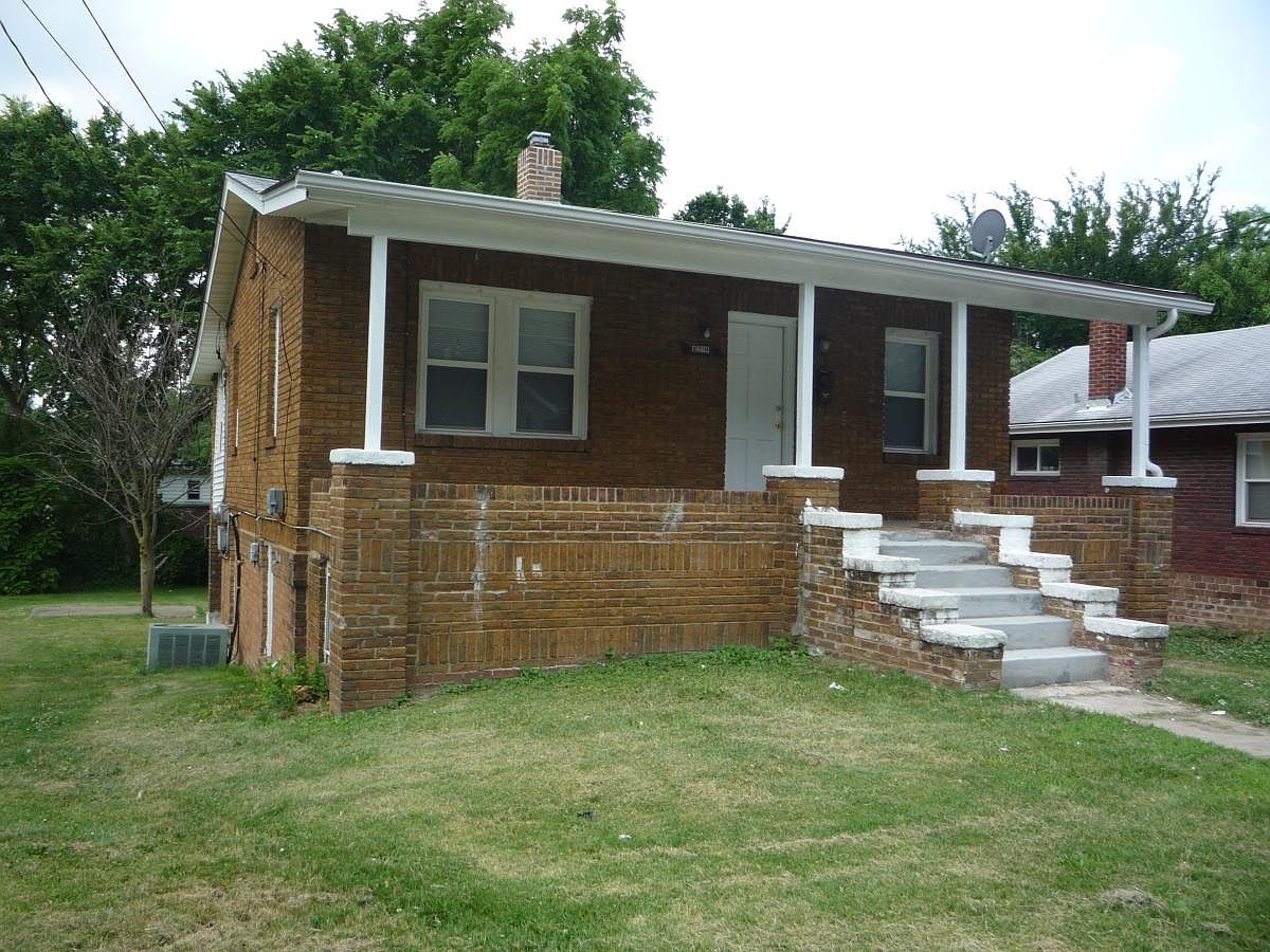 8214 Albin Ave, Saint Louis, MO 63114 Zillow