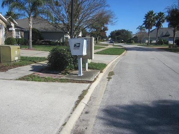 4th image of 12875 Winthrop Cove Dr