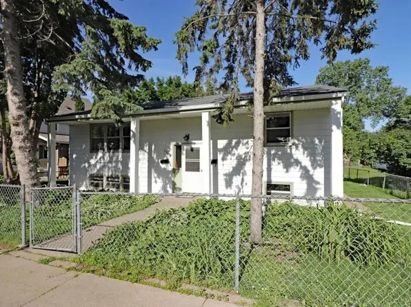 331 2nd Ave S, South Saint Paul, MN 55075