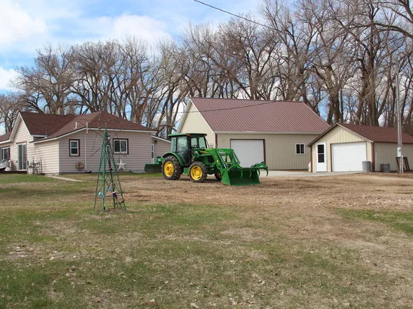 31751 286th St, Colome, SD 57528