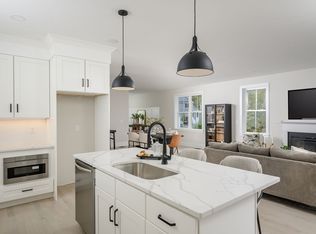 16 Howland Trl #37, Hanson, MA 02341