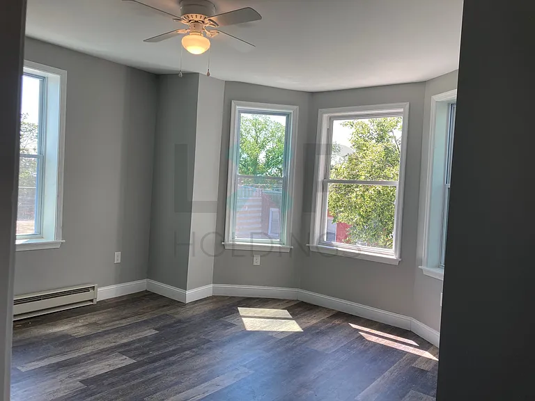 5437 Master St #2 — Photo 11