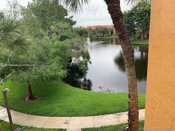 4th image of 10781 Cleary Blvd APT 308