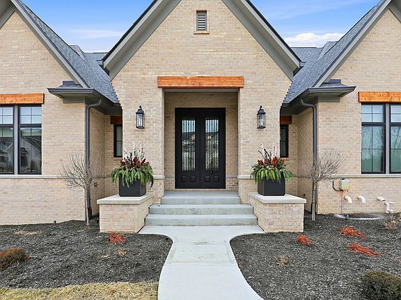4th image of 6761 Wellington Cir