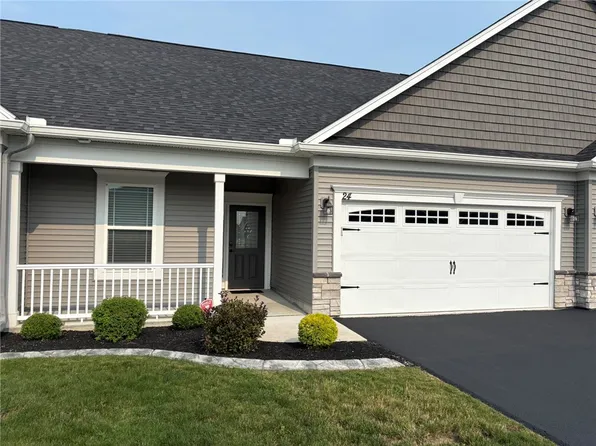 24 Timber Creek Trl, Rochester, NY 14606