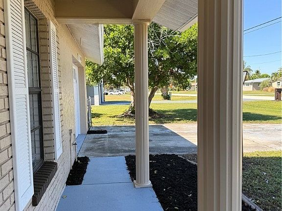 2nd image of 1658 Coral Point Dr