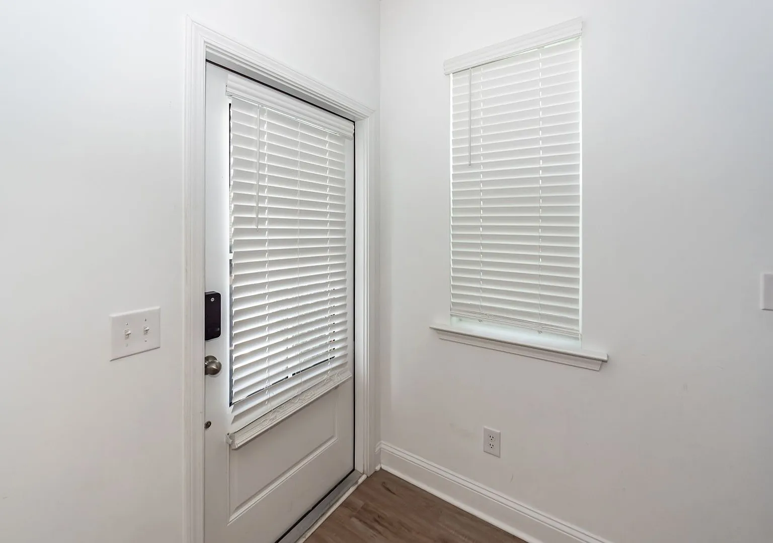 3 Bedroom, 2 Bathroom Home in Bowen Subdivision - Hanahan — Photo 3