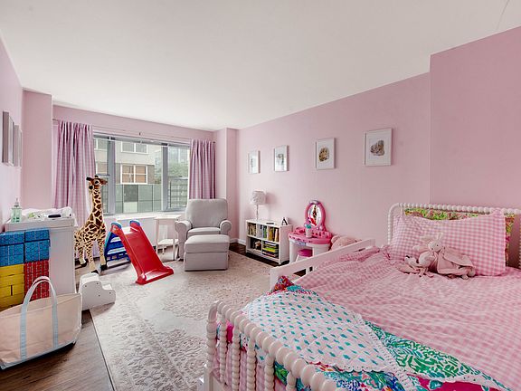 5th image of 245 E 63rd St APT 325