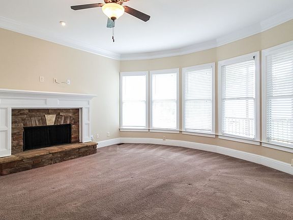 5th image of 613 Baymist Ct