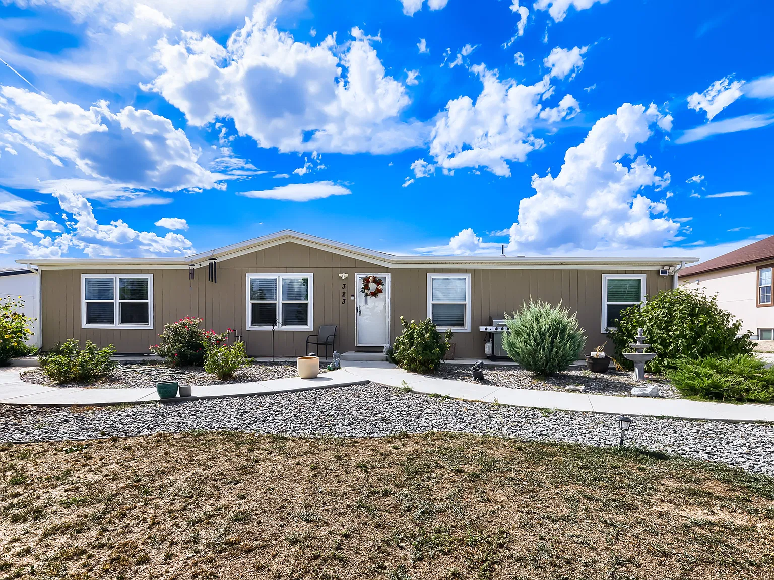 4 bed, 1568 sqft, $3,200 — Photo 3