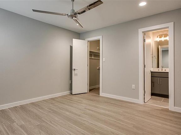 4th image of 3327 Crestview Dr #107
