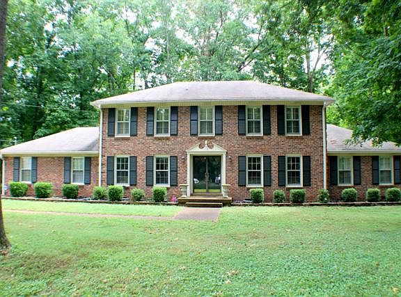 2nd image of 126 Woodvale Dr