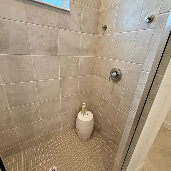 8057 Shore Lake Dr — Photo 31