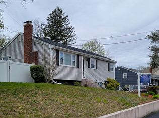 5 Brewster Rd, Randolph, MA 02368