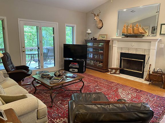 3rd image of 268D Vista Dr #50-D