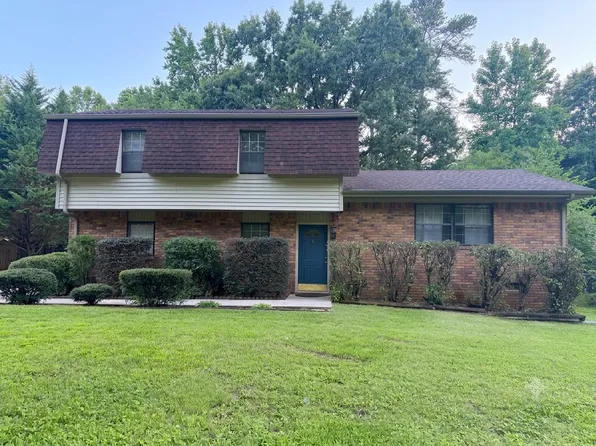 7111 Middle Valley Rd, Hixson, TN 37343