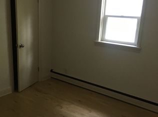 81 Talbot St #1A, Kitchener, ON N2M2B2