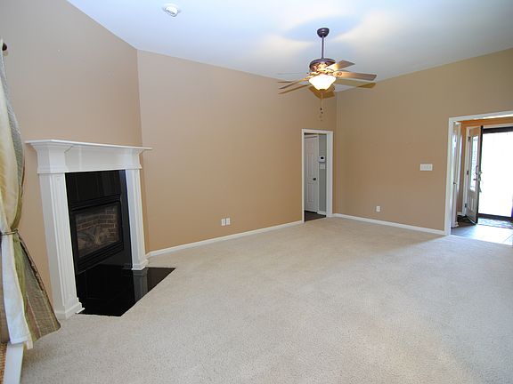 3rd image of 14109 Chesterfield Cir