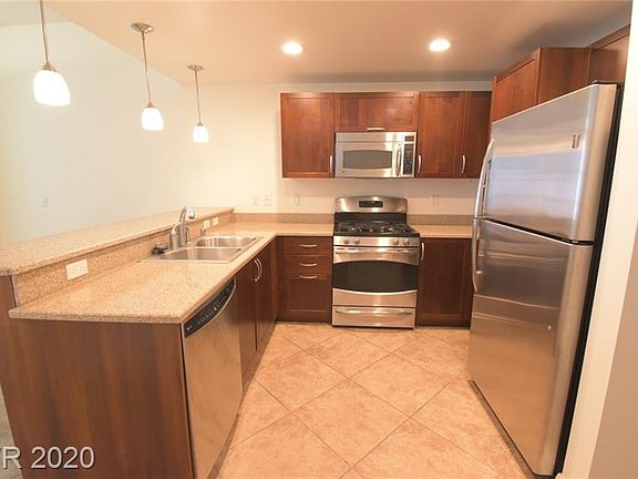 5th image of 150 Las Vegas Blvd N Unit 2217