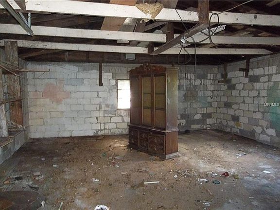 5th image of 2004 25th St S