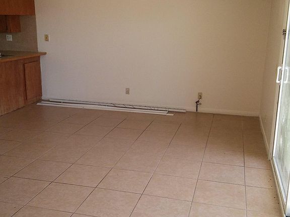 3rd image of 68110 Calle Las Tiendas #C