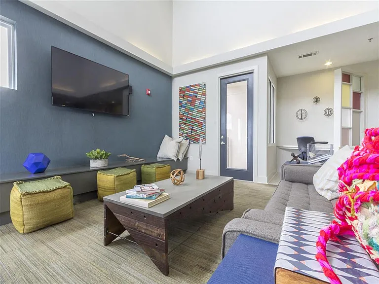 Glenwood Park Lofts — Photo 29