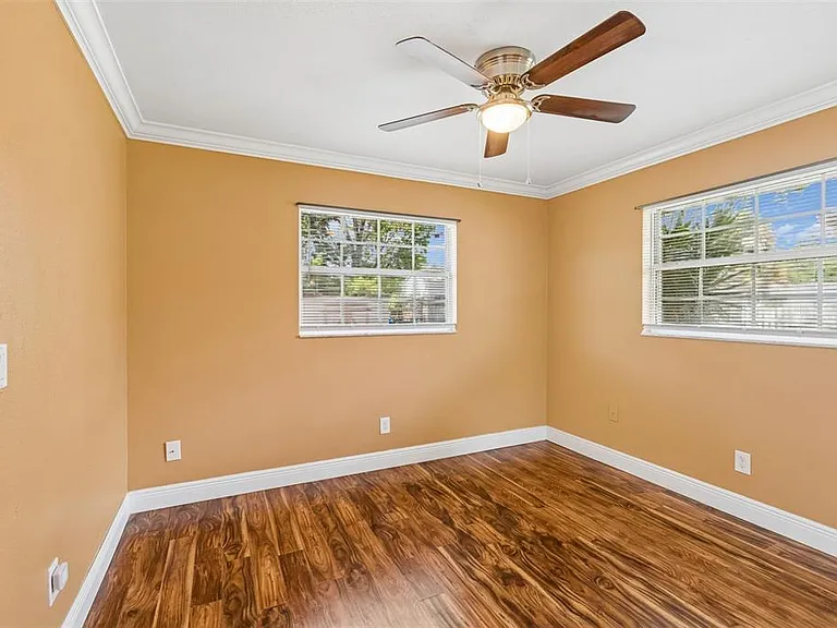 1230 15th Ct SW — Photo 15
