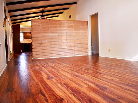 4th image of 5126 Beechnut St