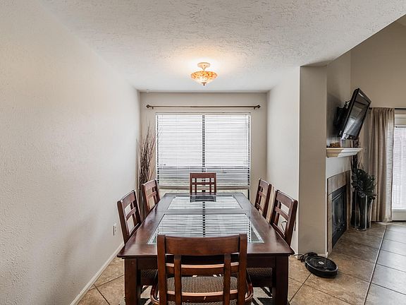5th image of 7714 High Village Dr